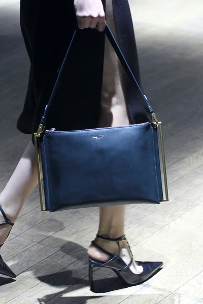 Look 29